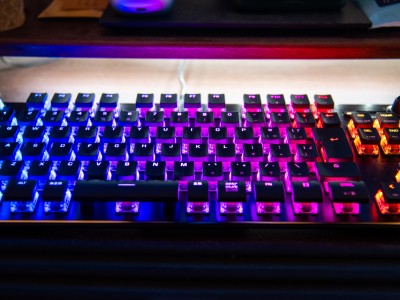 F200键盘怎么换灯光_f200r键盘「f200键盘怎么切换灯光」