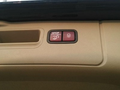奔驰

r350不读cd_奔驰

r300cd碟片不出来怎么办「奔驰r350cd怎样放碟」